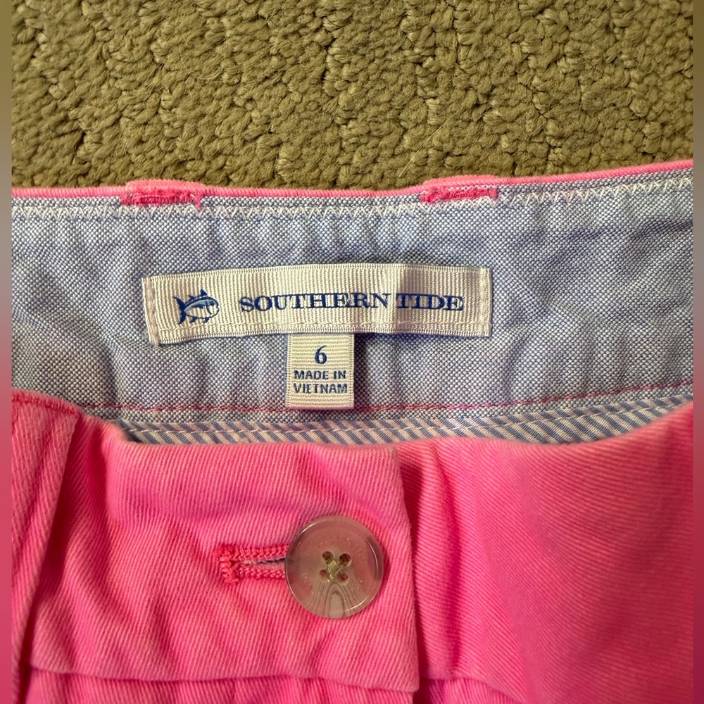Southern Tide Pink Leah Shorts SZ 6 - Picture 3 of 3